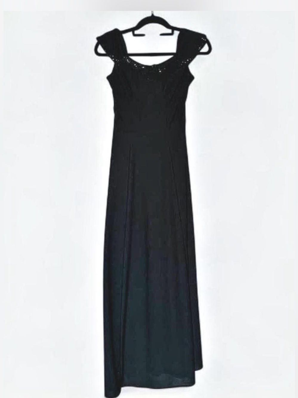 Classic Black Cap-Sleeve Maxi Dress